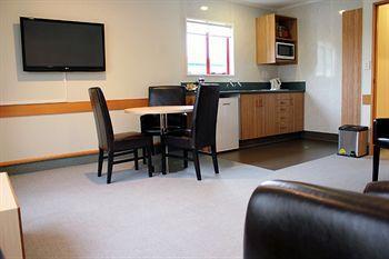 Motel Amross Court 4*