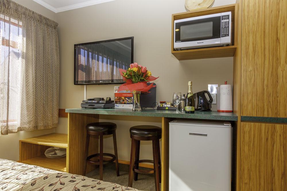 Amross Court 4* Christchurch